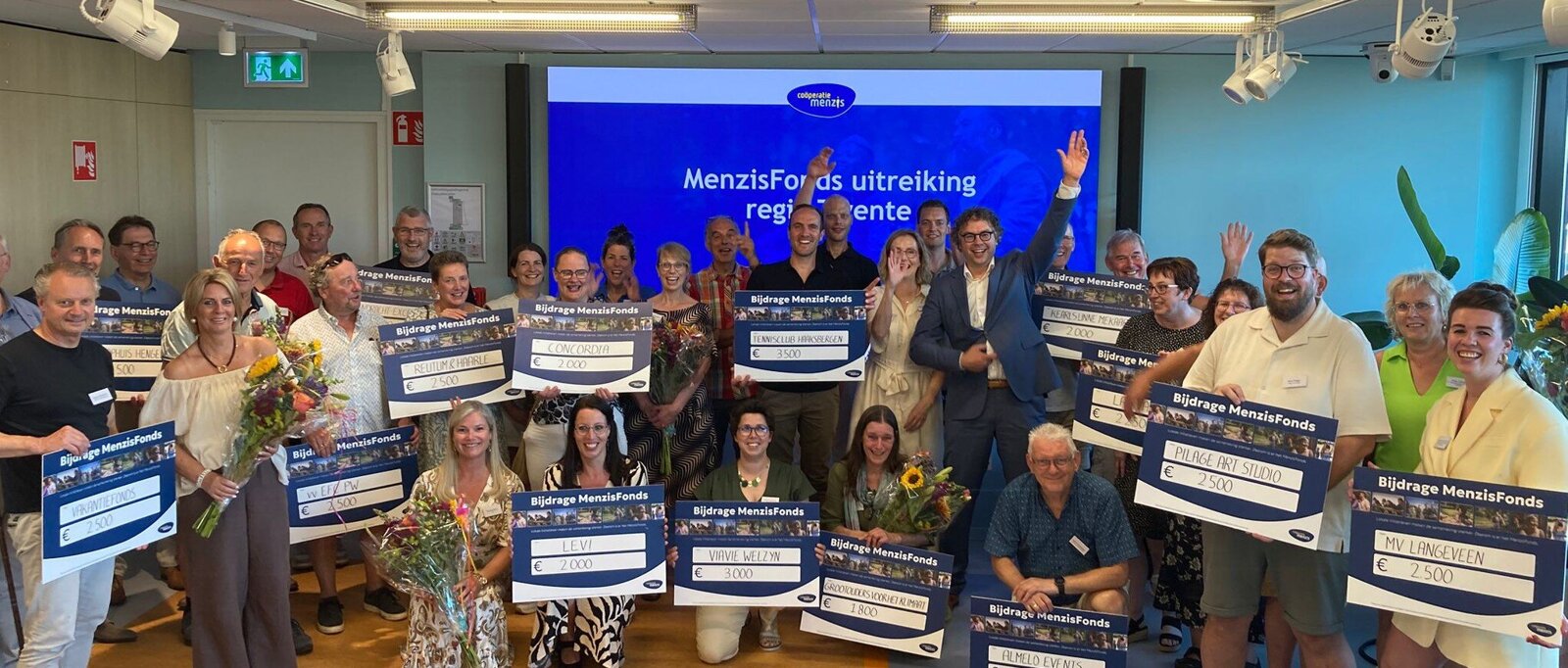 groepsfoto uitreiking Twente 2026 blij