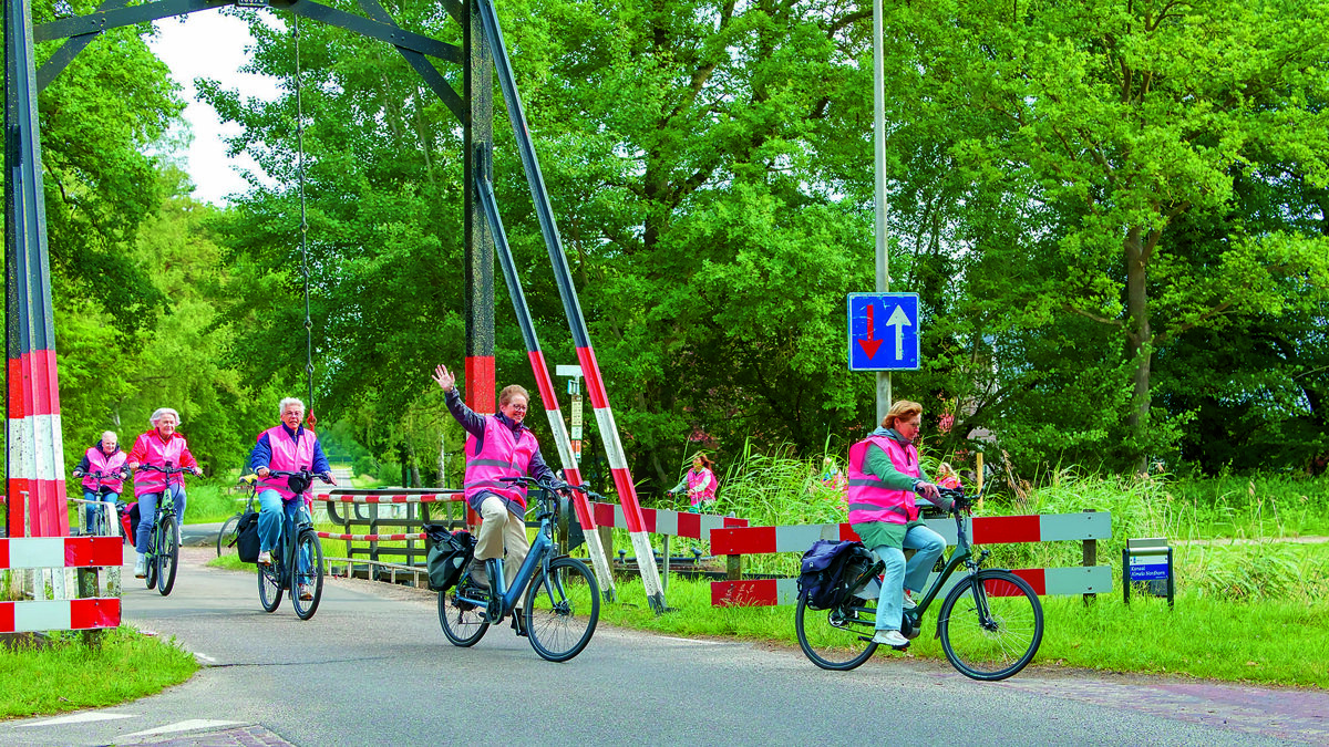 Vrouw Actief - Roze lint