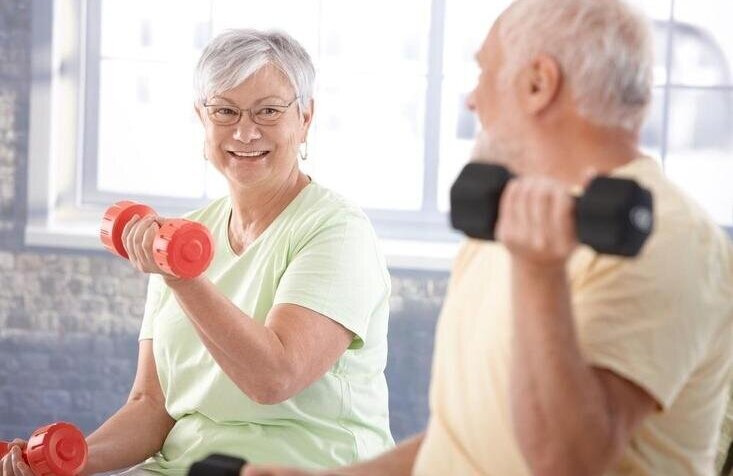 Sportief ouderen Fitnes