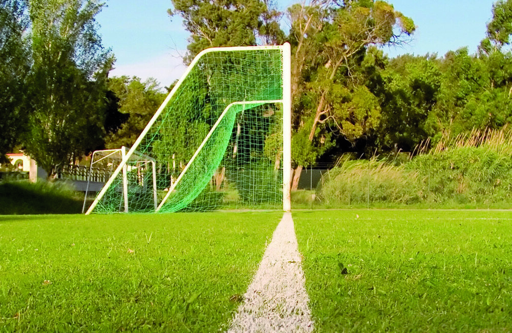 voetbalveld met goal.jpg